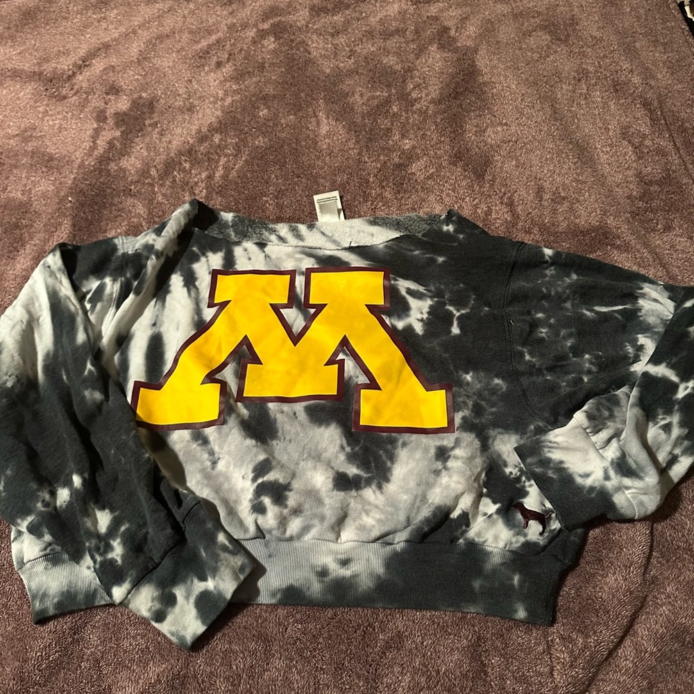 Victoria Secret/Pink Minnesota Gophers Crop Sweater